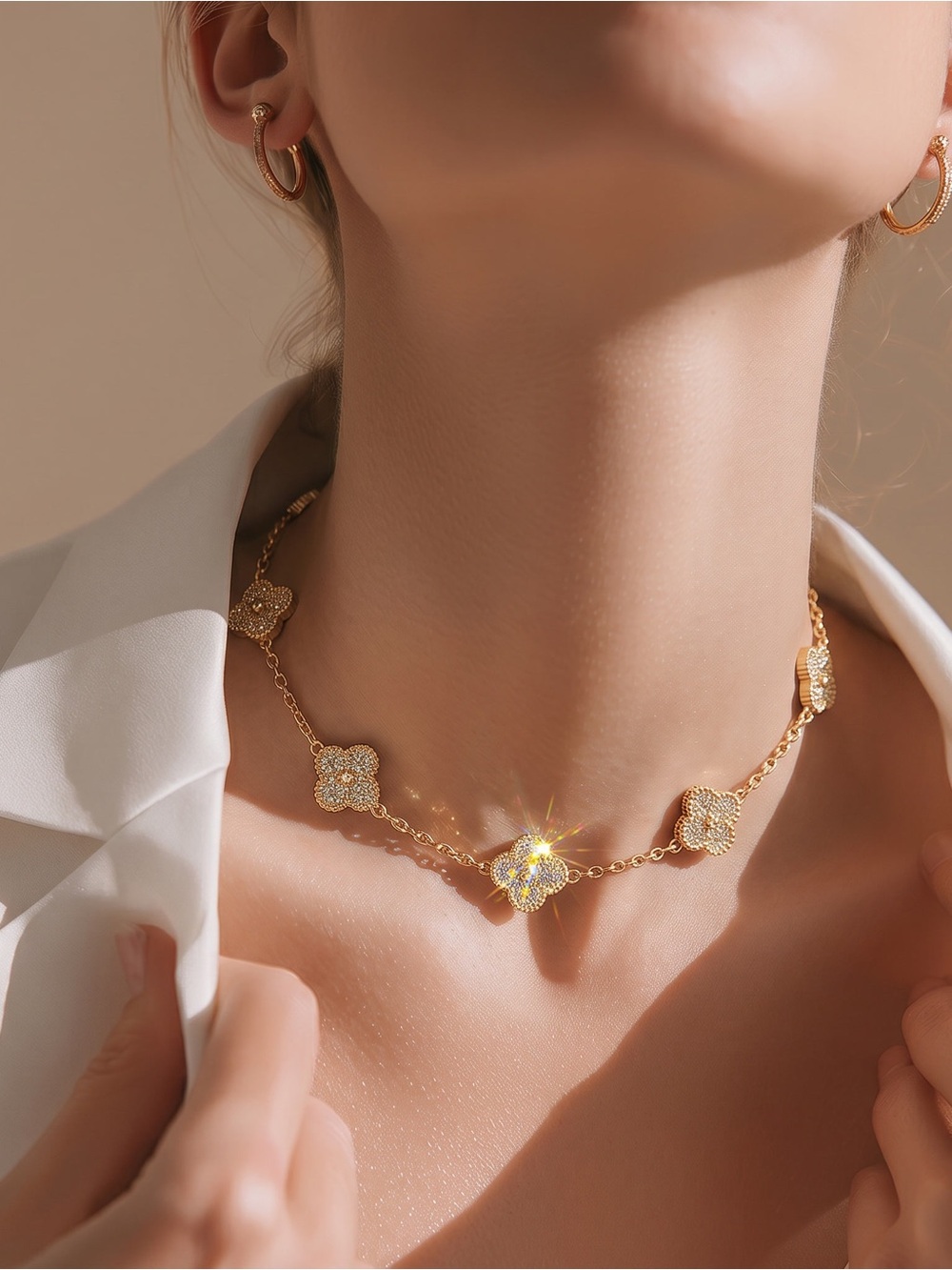 Elegant Gold Clover-Link Necklace - Women Jewelry